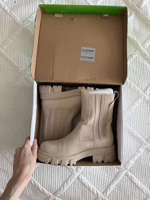 Сапоги челси бежевого цвета