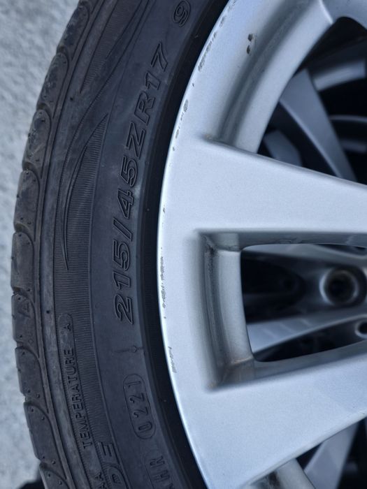 4 Броя 215/45/17 Nexen 2x7,2mm 2x5mm