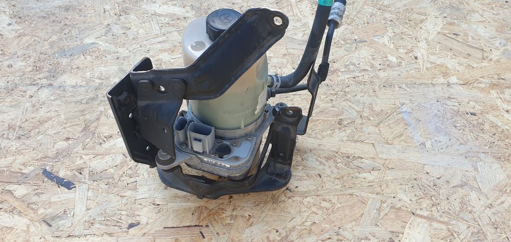 Pompă servodirectie Ford Kuga / Focus 2 / C-max 4M5113K514DB