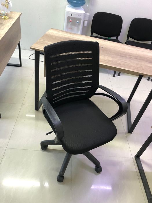 Продается стильный стеллаж