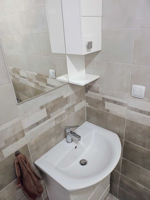 Отдавам под наем двустаен апартамент