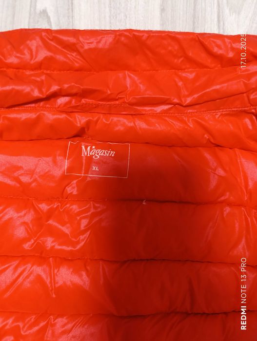 ''Magasin''оригинален дамски пухен елек S размер