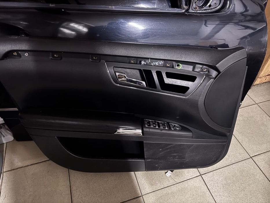 Дверь Mercedes w221 Long