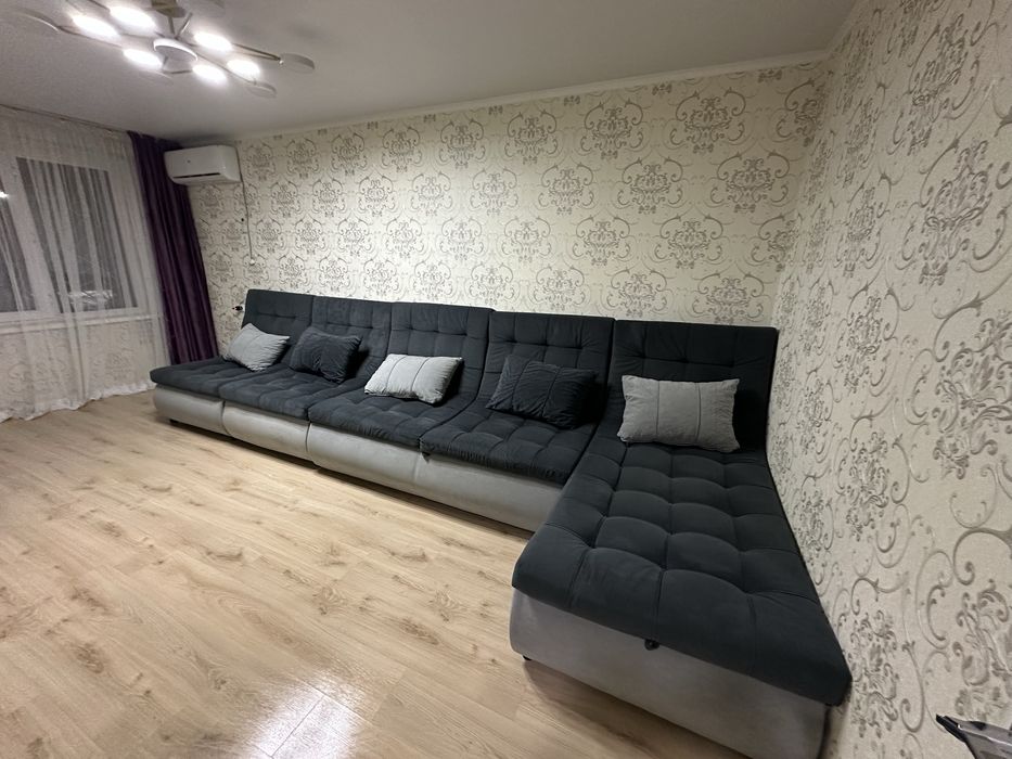 Продам диван угловой