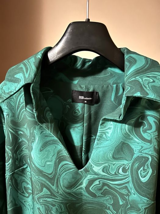 Вечерна рокля с щраусови пера , които могат да се махат