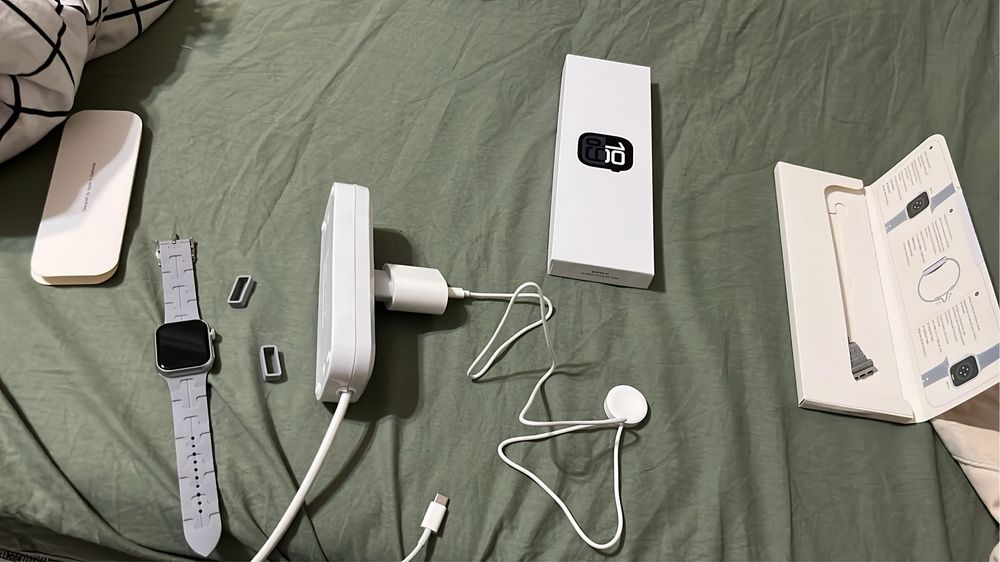 Продам Apple Watch 10(смарт часы)