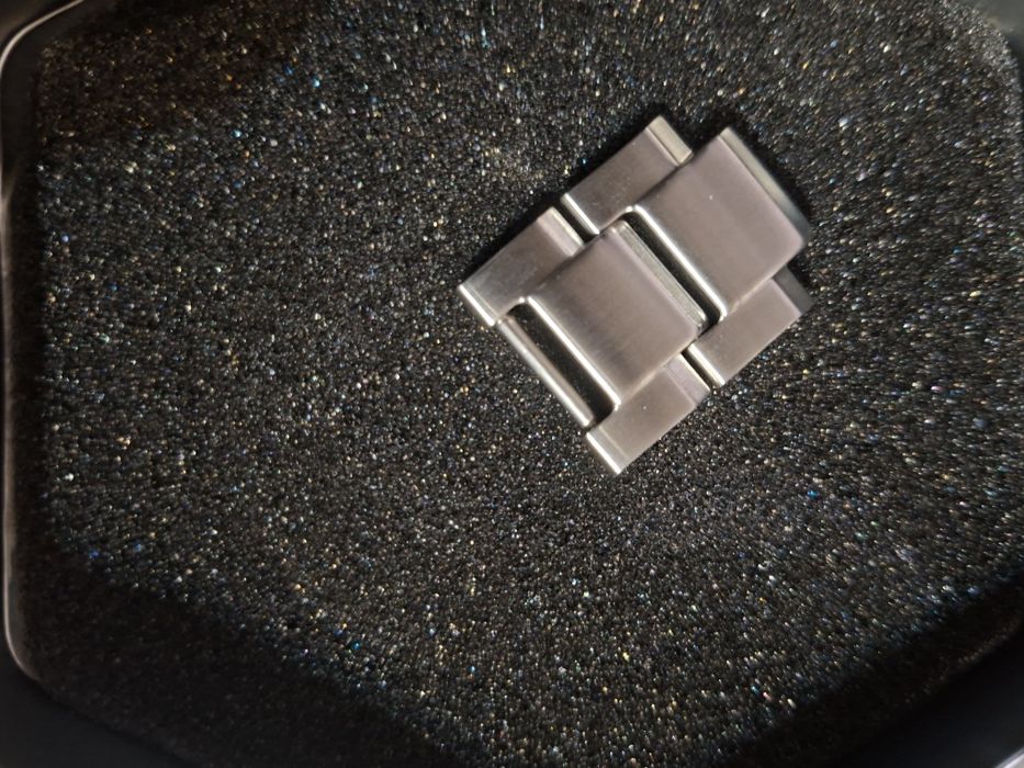 G-Shock GST-B100D-1AER