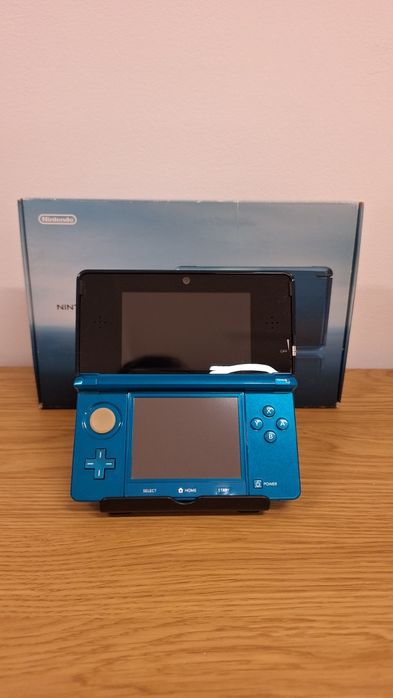 Nintendo 3DS,  Modat, 1500 jocuri, 20-în-1, gata de joacă + Online