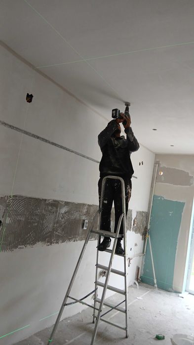 Amenajări interioare si exterioare