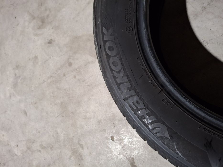 2 Anvelopele de iarnă 205 60 r16 Hankook