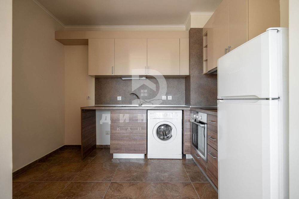 Двустаен апартамент в Каршияка