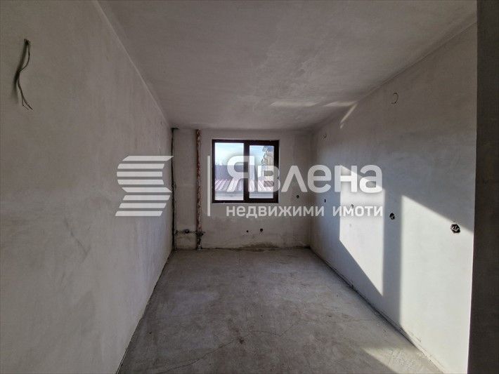 Продава се Тристаен апартамент в Сливен, Център - 176 кв.м за 910 €/кв.м - Снимка #4