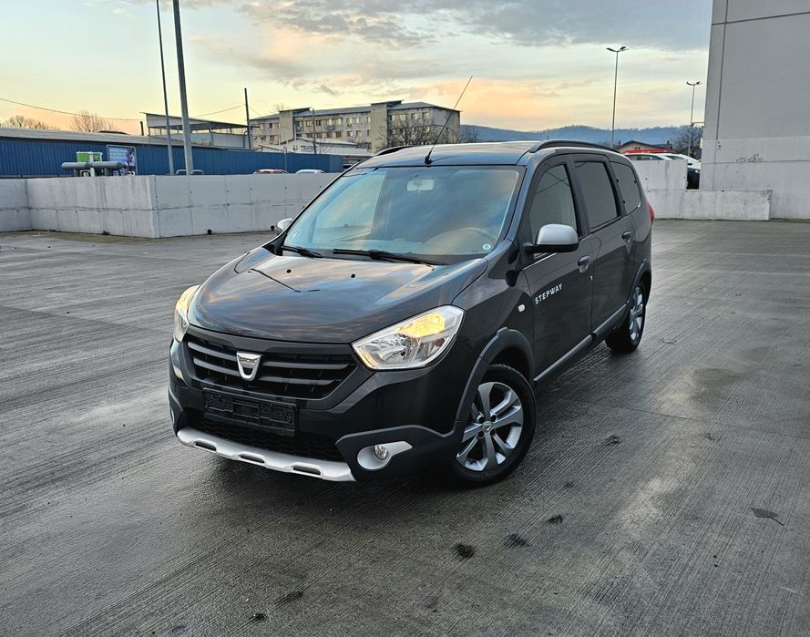 Dacia Lodgy Stepway - 7 locuri - 2016