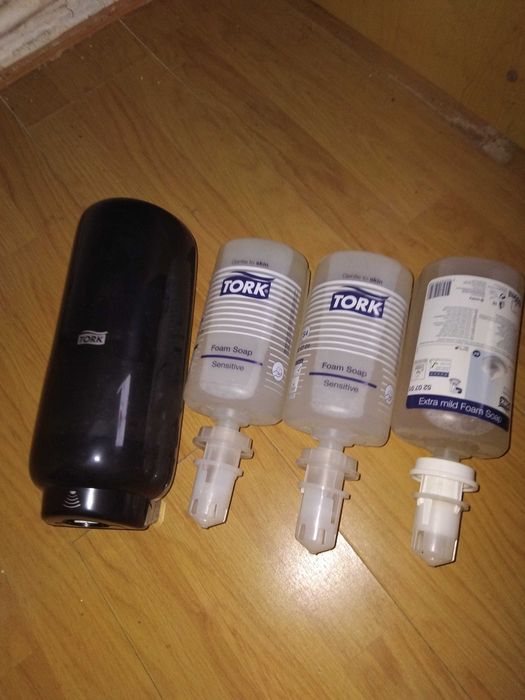 Tork dozator săpun spumă - cu senzor Intuition