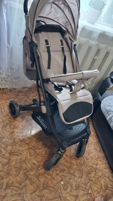 Продам летнюю коляску