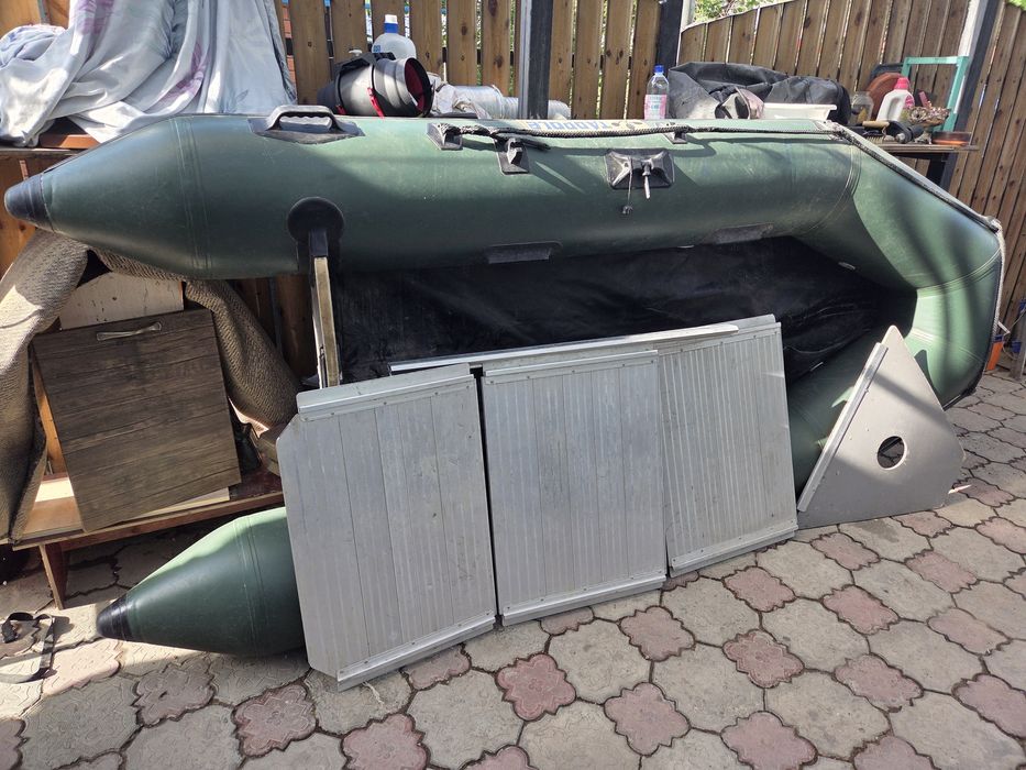 Продам лодку ПВХ