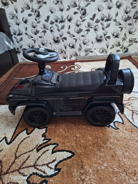 Детска кола за сядане