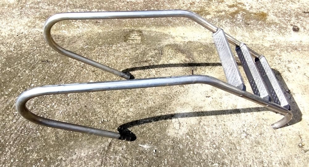 Стълба за басейн