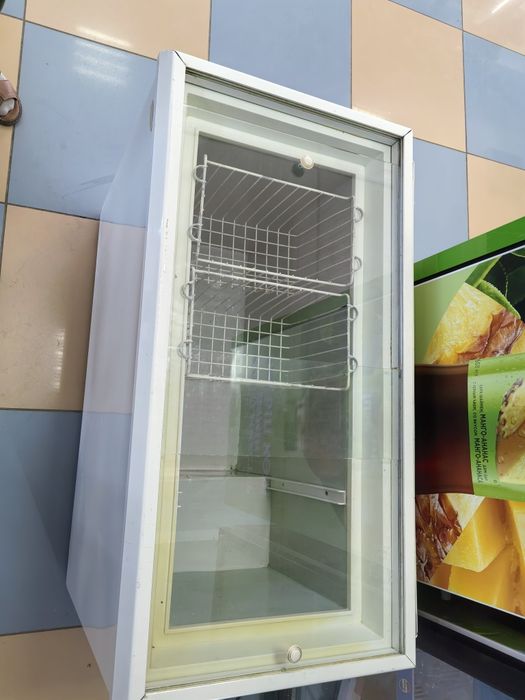 Продам морозильник
