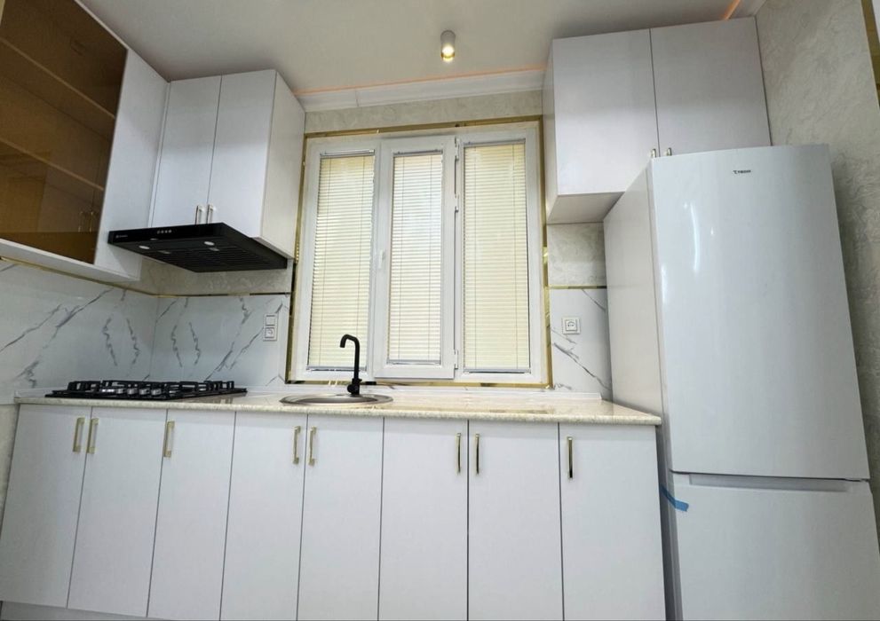 Чиланзар 2 квартал 1в2 комнатная