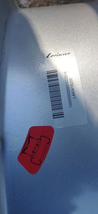 Джанти 18 Lorinser RS3 
10Jx18H2 ET 44
Цена: 800 лв.