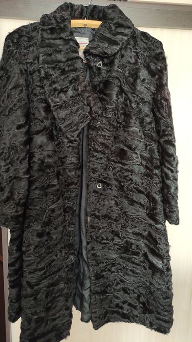 Продам .Шуба каракуль