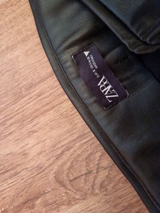 Pantaloni piele ecologica Zara masura S