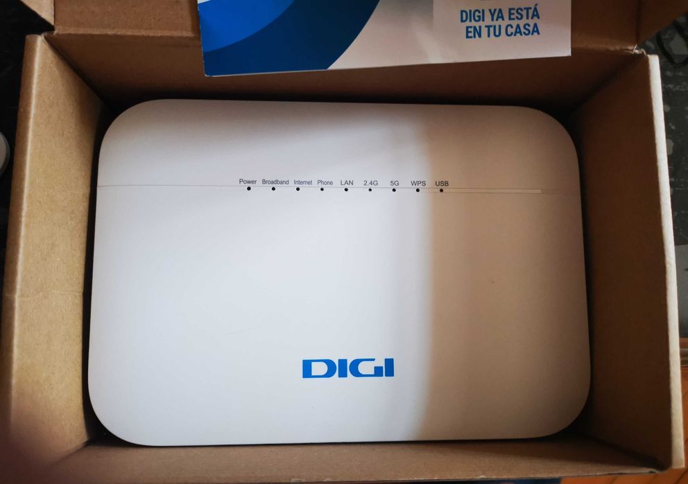 ZTE ZXHN H3600P двубандов Wi-Fi 6 (802.11ax) домашен рутер