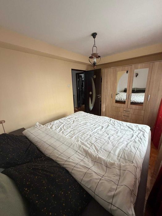 Apartament de inchiriat 2 camere zona Pegagoic scoala 15