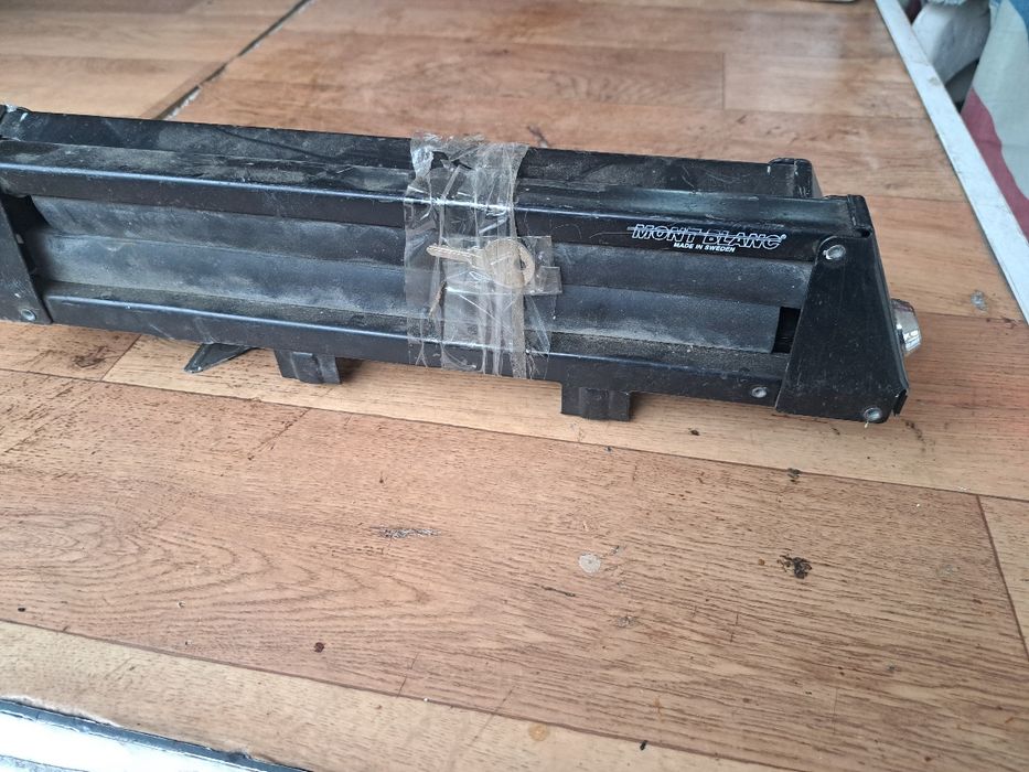 Оригинален багажник за ски  2бр.Mont blank