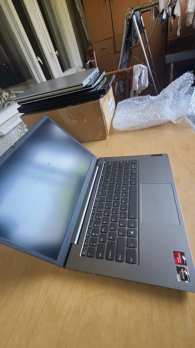 Lenovo thing book ryzen7 5000 series