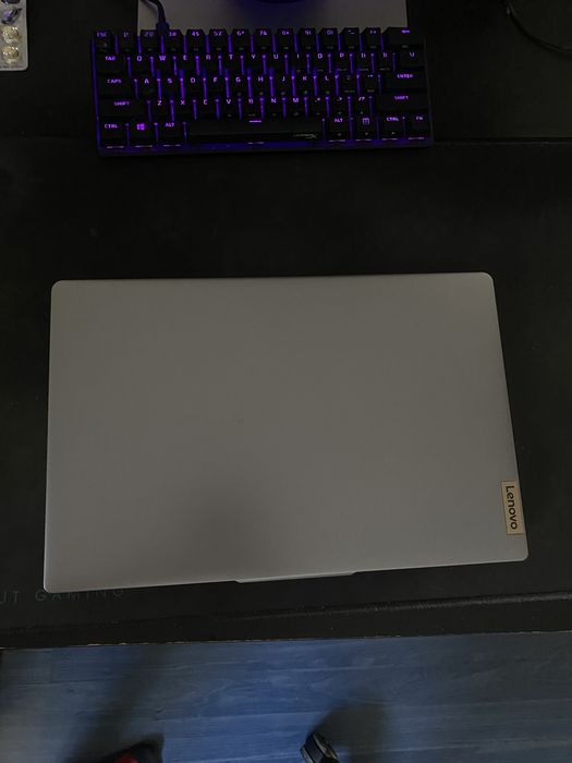 Laptop Lenovo IdeaPad Slim 3