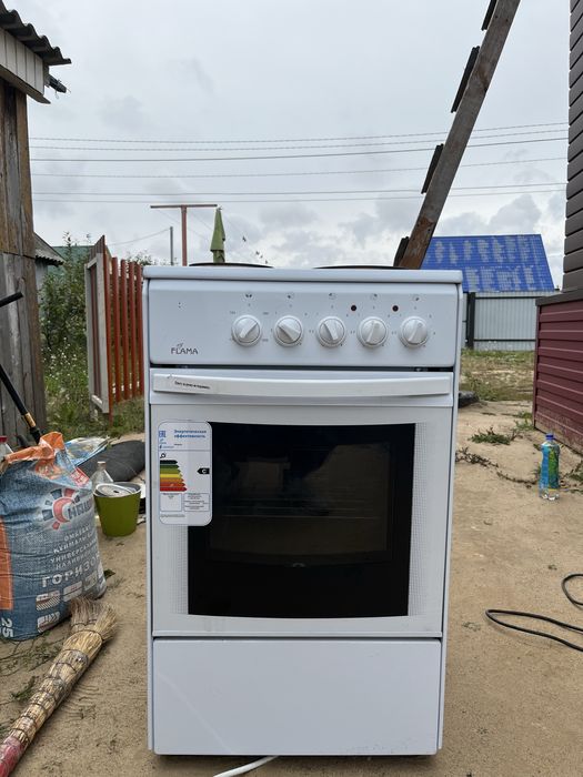 Продам газовую плиту