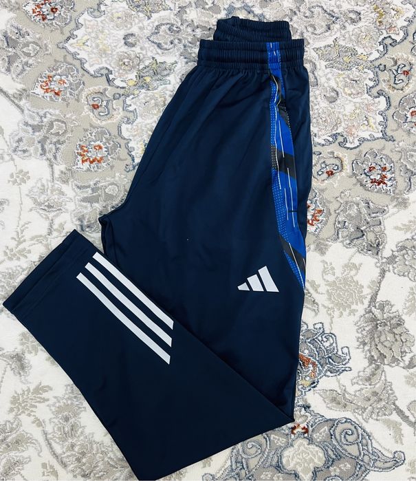 Adidas triko M, L razmer