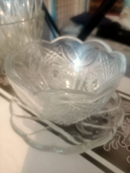 Продам стеклянные вазы