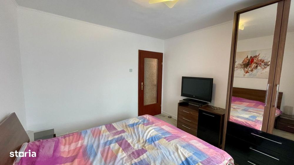 Apartament 3 camere, decomandat, zona ultracentrala, bloc Mobilux, eta