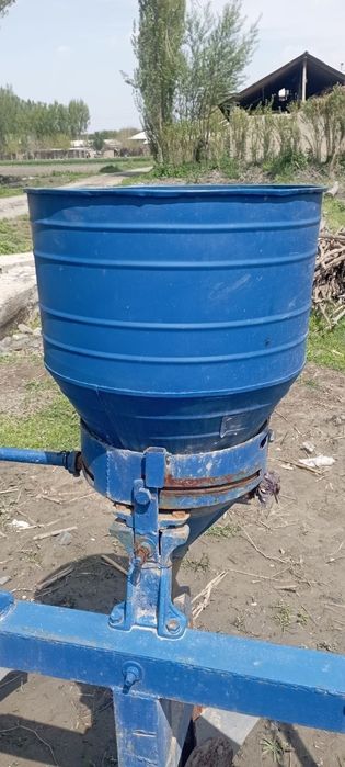 sust rangi koʻk 2 ta