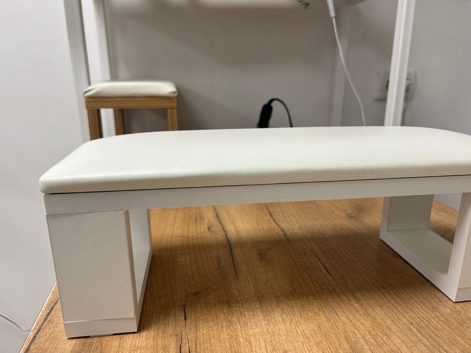 Пылесос маникбрный! Подставка для рук!