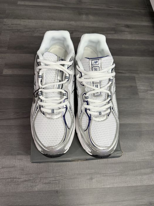 Vand new balance 720