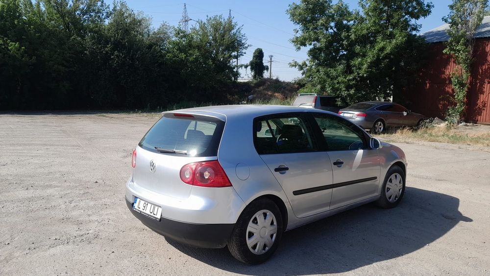 VOLKSWAGEN Golf 2004 — imagine 5