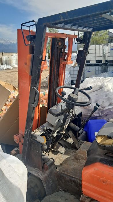 погрузчик вилочный кара