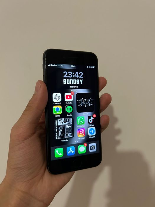 Обменяю Айфон 8.