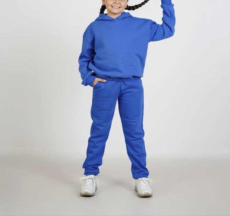 Compleu marimea 5-6 ani