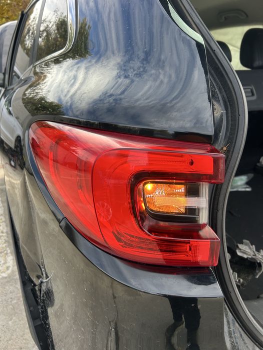 Stop stanga aripă Renault Kadjar 2016