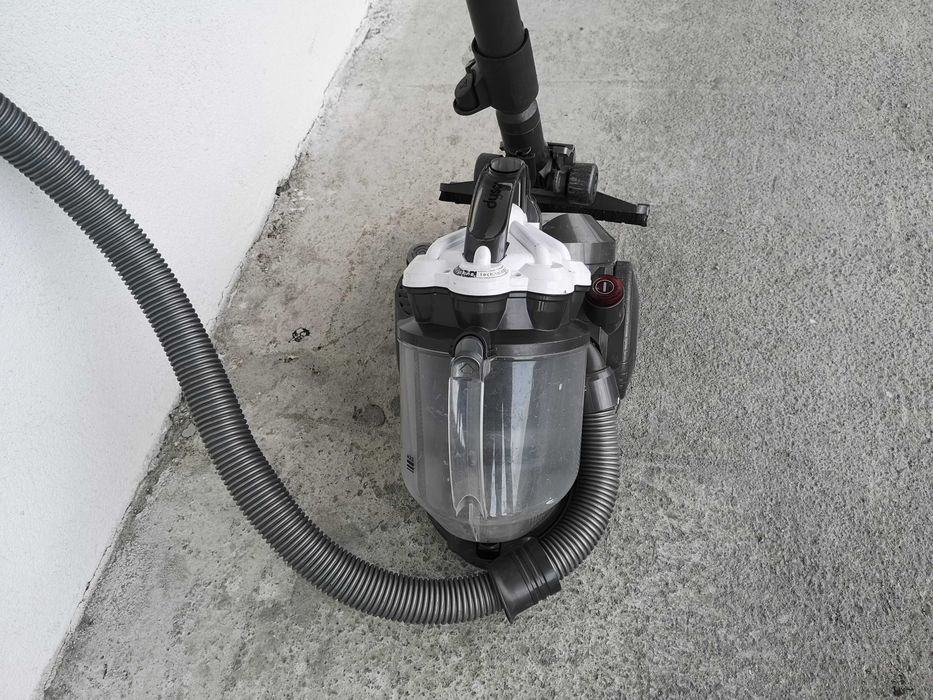 Прахосмукачка - Dyson DC19  / 1400 W