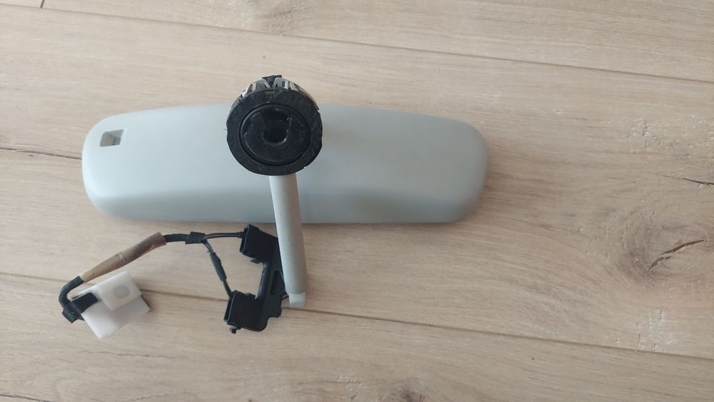 Оригинално  огледало от passat w8  с амбиентно  осветление за  VAG авт