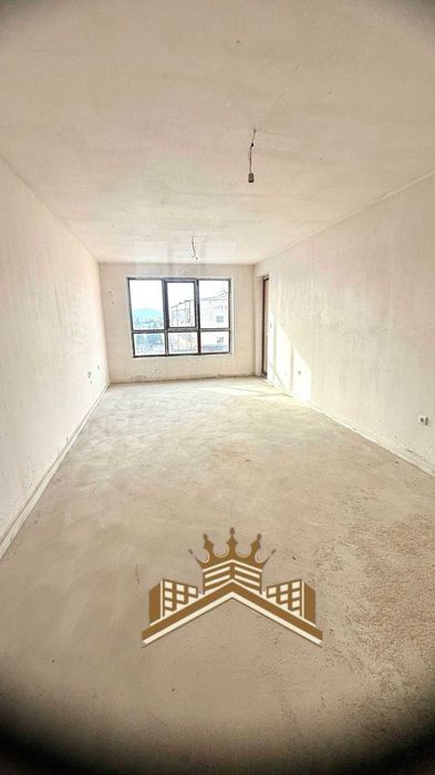 Тристаен апартамент в луксозна сграда сАКТ 16!