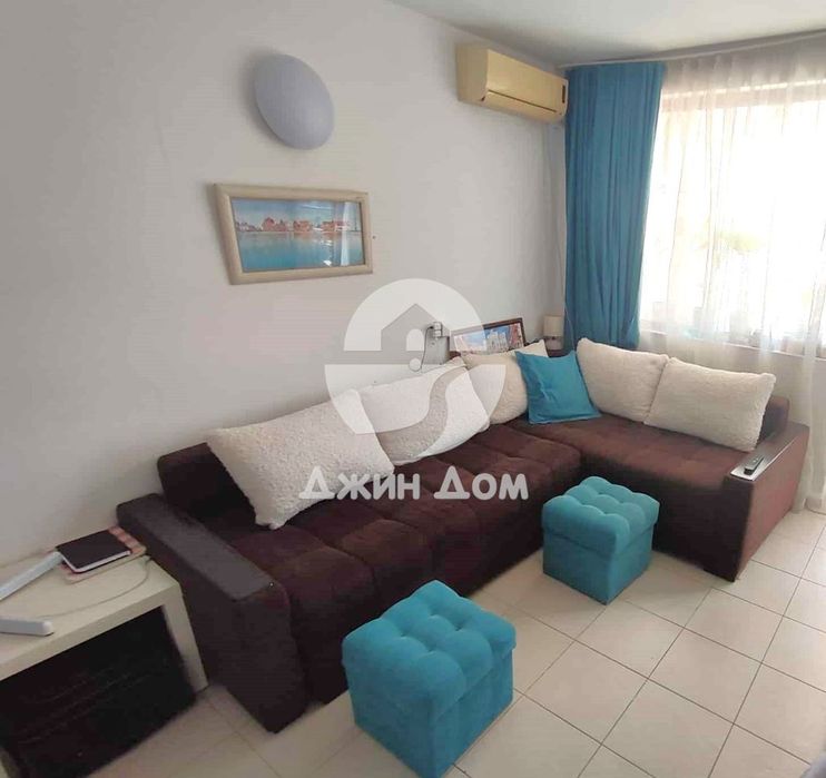 Двустаен апартамент с НИСКА ТАКСА в центъра на к.к. Слънчев бряг