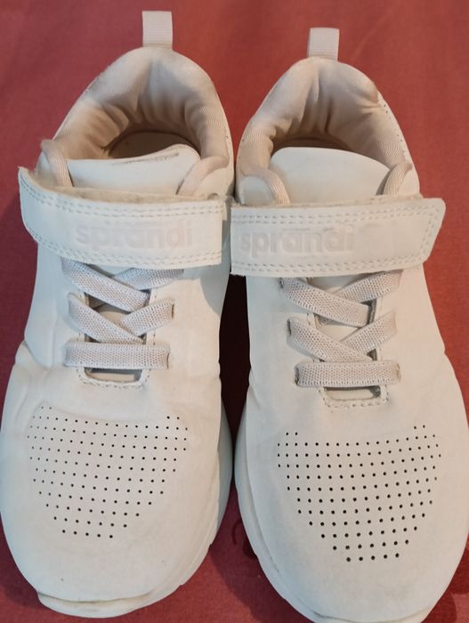 Nike Air Jordan și Sprandi