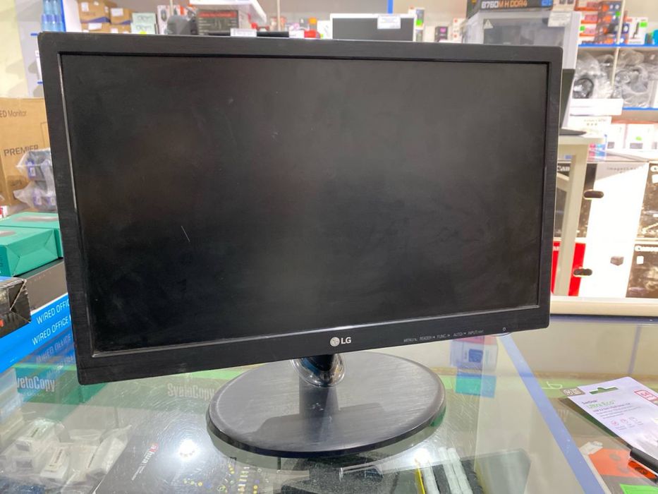 Монитор 19 LG Samsung Avtech б\у